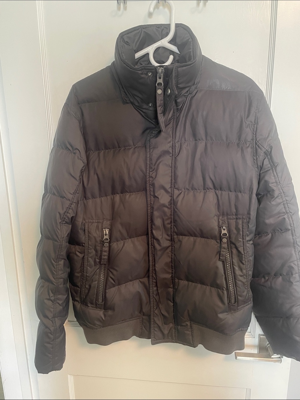 Men's Black Quilted Puffer Jacket with Stand Collar